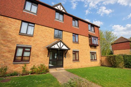Ladygrove Drive, Guildford, Surrey, GU4 - Photo 5