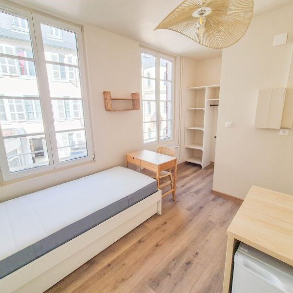 Location / Studio meublé - Photo 1