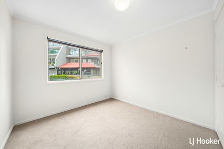 61/9 Chandler Street, Belconnen ACT - Photo 2
