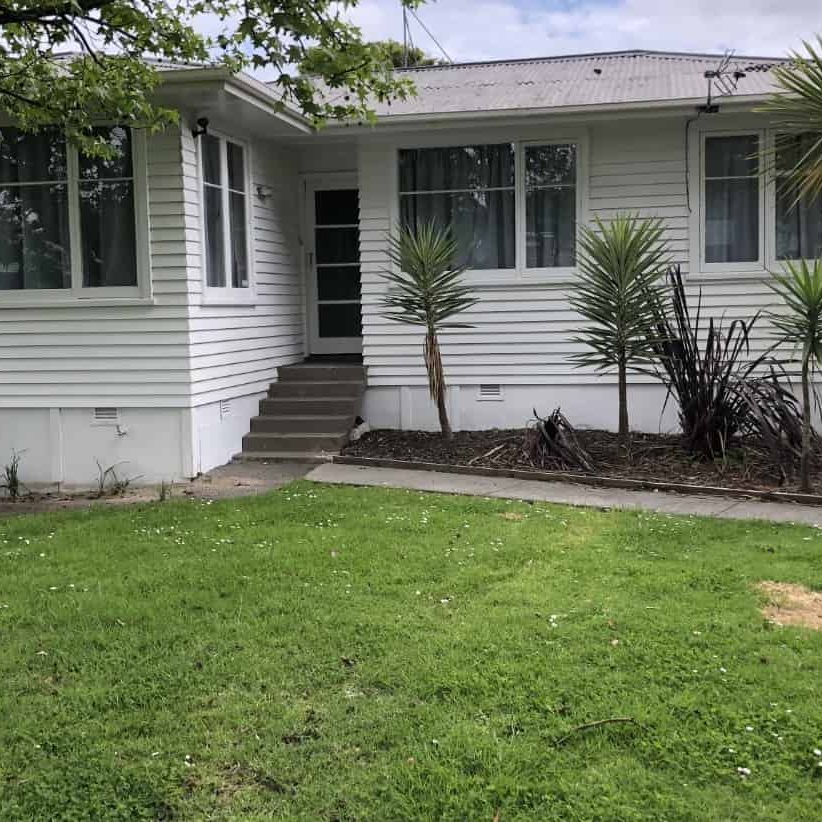 Spacious Family Home with Extra Rumpus Room and Workshop - Photo 1