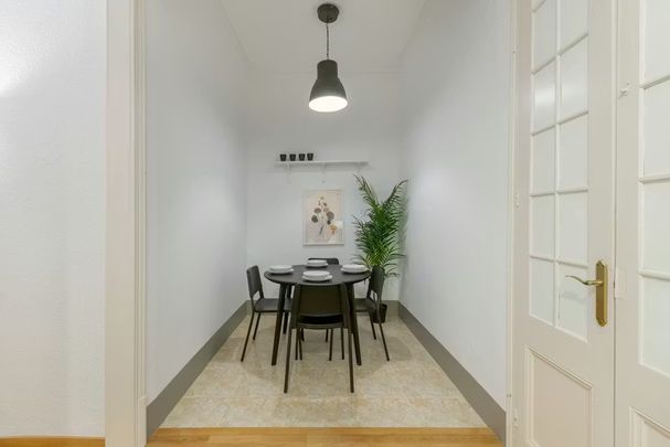 Carrer del Rosselló, Barcelona, Catalonia 08008 - Foto 1