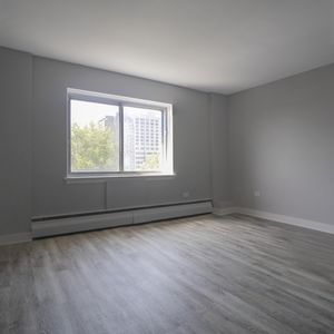 Line 09 - 1225 Saint Marc Street, Montréal - Photo 2