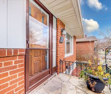 For Lease - 3 Annaree Drive Unit# Main, Toronto, Ontario - Photo 2