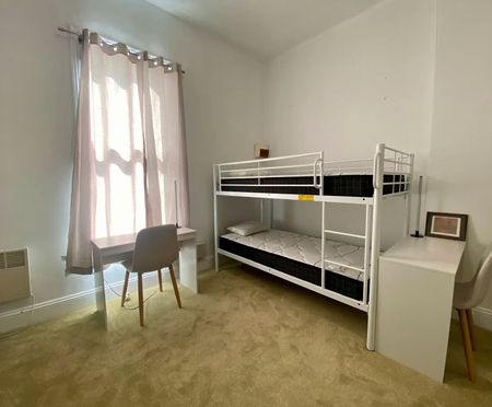 Carlton North - Photo 3