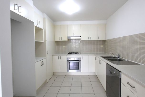 2 Bedroom Unit in Central Location&excl;&excl;&excl; - Photo 1