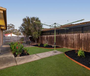 Comfort, Style & Convenience in a Great Werribee Location - Photo 6