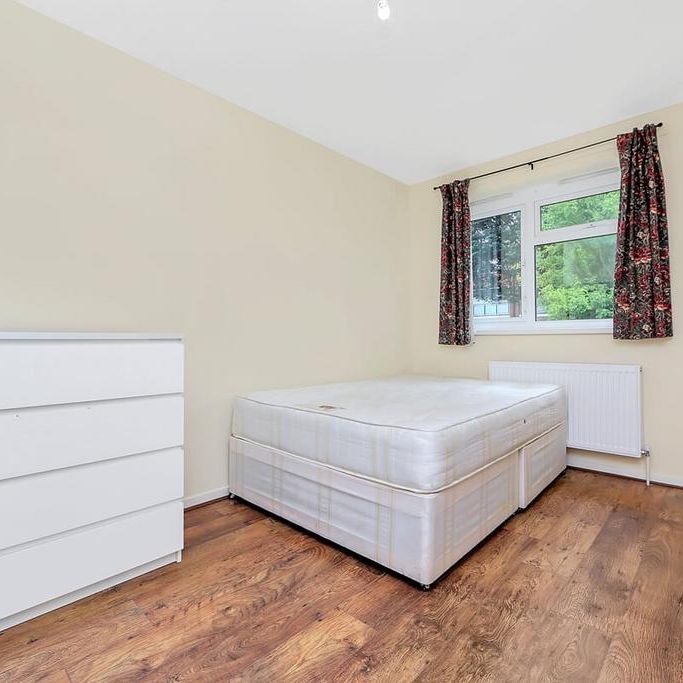 4 bedroom terraced house to rent - Photo 1