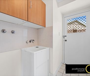 3-Bedroom home with easy access to bus stop in sought-after neighbo... - Photo 5