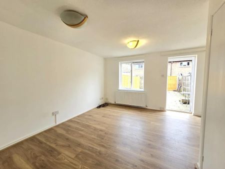 Nickelby Close, London - Photo 2