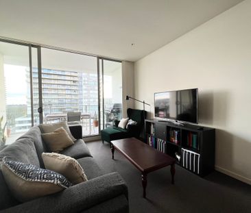 1 Bedroom &plus; Study Top Floor &lpar;13th Floor&rpar; Apartment&e... - Photo 4