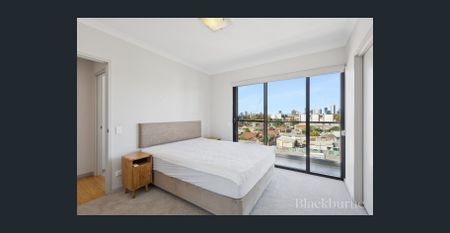 Stylish Furnished Apartment in the Heart of Mount Lawley - Photo 5