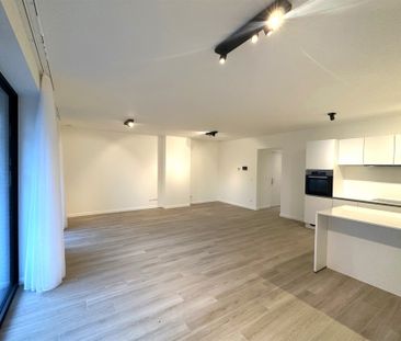 Appartement te huur - Foto 2