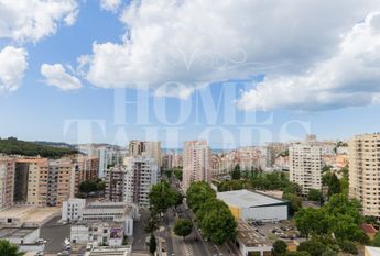 Apartamento T4 em Lisboa