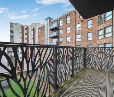 1 Bed Flat, East Thames House, E14 - Photo 2