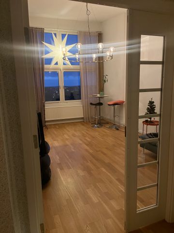 Friherregatan, Hässelby - Foto 2