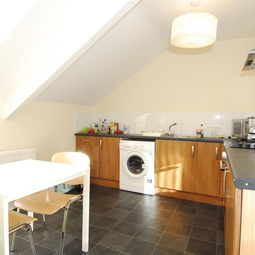 Woodland Terrace, Flat 6, Plymouth - Photo 1