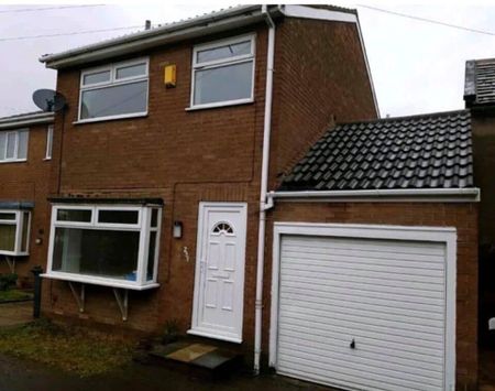 3 Bed Detached House, Middleton Road, LS10 - Photo 5