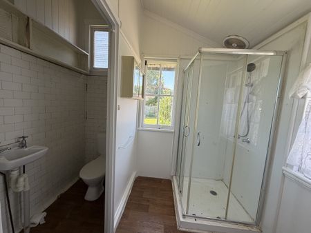Low-Maintenance unit in Central moorooka - Photo 3