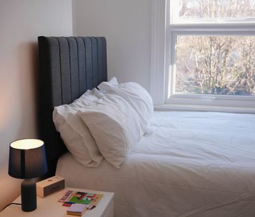Room in a Shared House, Alloa Road, SE8 - Photo 3