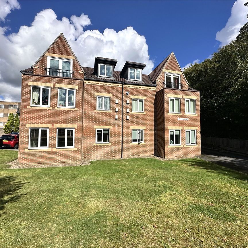 424, Street Lane, Leeds, West Yorkshire, LS17 6RL - Photo 1