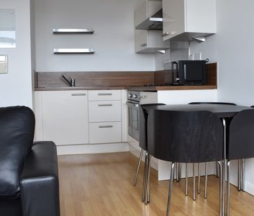 1 Bed Flat, Mann Island, L3 - Photo 1