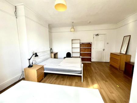 1 bedroom flat to rent - Photo 2