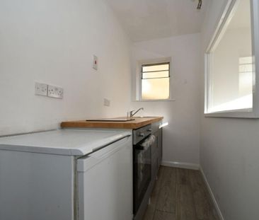 Grove Road, Isleworth - Photo 2