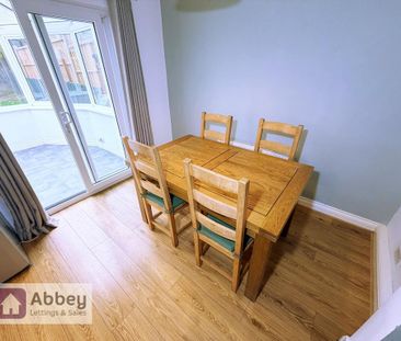 3 bedroom semi-detached house to rent - Photo 6