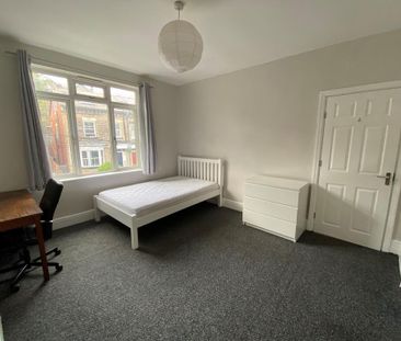 8 bedroom house share to rent - Photo 4