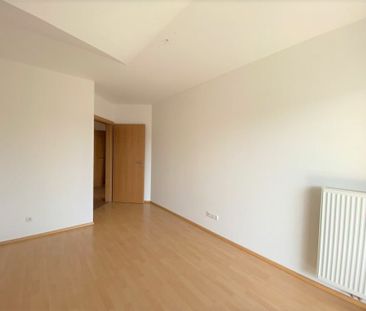Ideal aufgeteilte, sonnige 3-Zimmer-Wohnung in zentraler, ruhiger L... - Foto 3