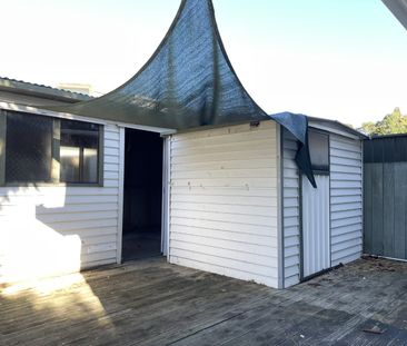 2 Bedroom in sunny Stokes Valley entrance - Photo 5