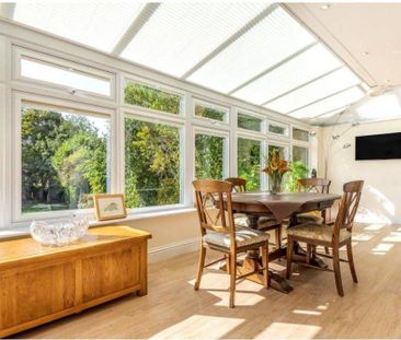 5 bedroom detached house to rent - Photo 2