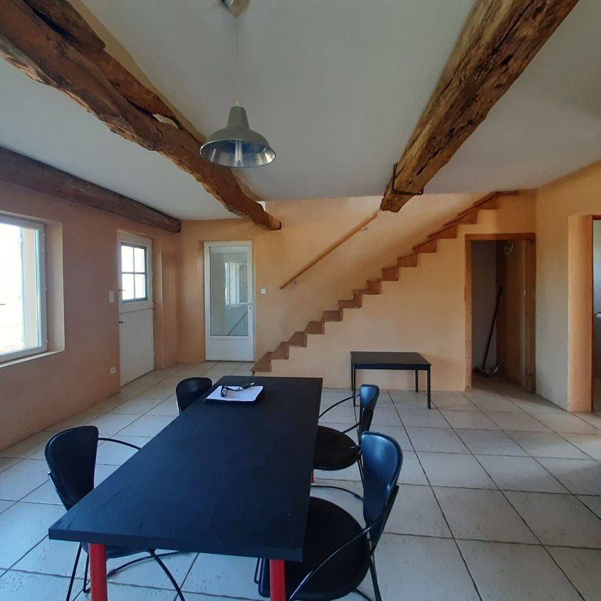Maison dans hameau calme - Photo 1