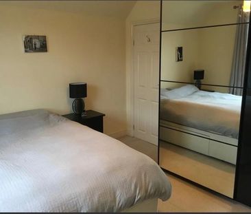 Room in a Shared House, St. Peters Street, CR2 - Photo 1