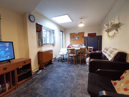 5 bedroom house to rent - Photo 3