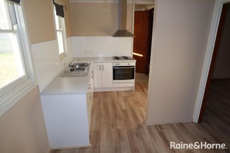 KOORINGAL LIVING - Photo 3