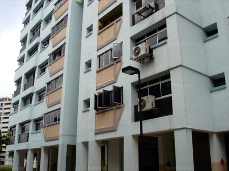 Blk 358 Woodlands Avenue 5 (Woodlands), HDB Executive - For Rent - Photo 2