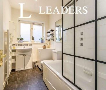 Ten & A Half, Glenheadon Rise, Leatherhead, KT22 - Photo 6