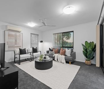 YOUR DREAM HOME AWAITS! - Photo 4