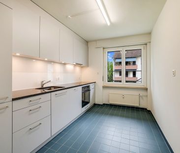 Neuer Glanz in Münchenstein: Strangsanierte 3.5-Zimmer-Wohnung - Photo 1