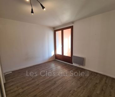 Location Appartement 2 pièces 49m² BANDOL 83150 - Photo 2
