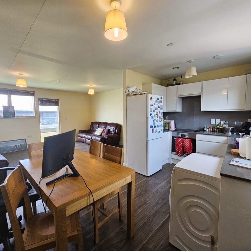 Garratt Lane, SW17, London - Photo 1