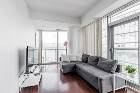 For Lease - 12 York Street Unit# 4710, Toronto, Ontario - Photo 3