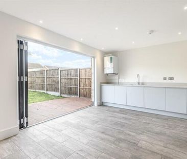 Clay Lane, Guildford, Surrey, GU4 - Photo 4