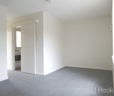 Ground Floor Bedsit Unit - Photo 1