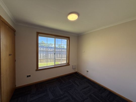 Looking for a cosy unit? You'll love Living Here! - Photo 1