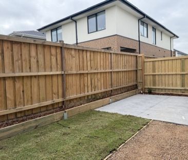 Brand-New 3-Bedroom Modern, Low-Maintenance Townhouse - Photo 5