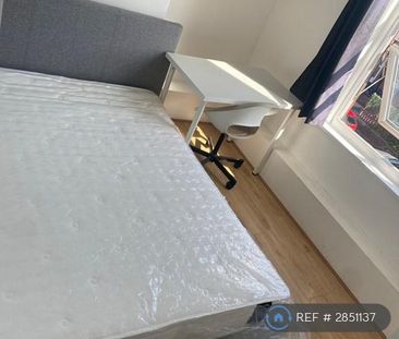 1 bedroom in a house share to rent - Photo 6