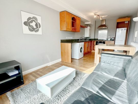 2 Bedroom Apartment - Photo 1