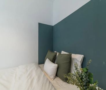 Calle de Santa Teresa, Madrid, Community of Madrid 28004 - Photo 2